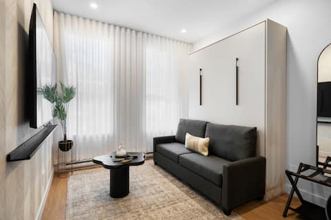 Popular Airbnb listing: Stunning New Studio in Habitat Plateau by Denstays in Le Plateau Mont Royal