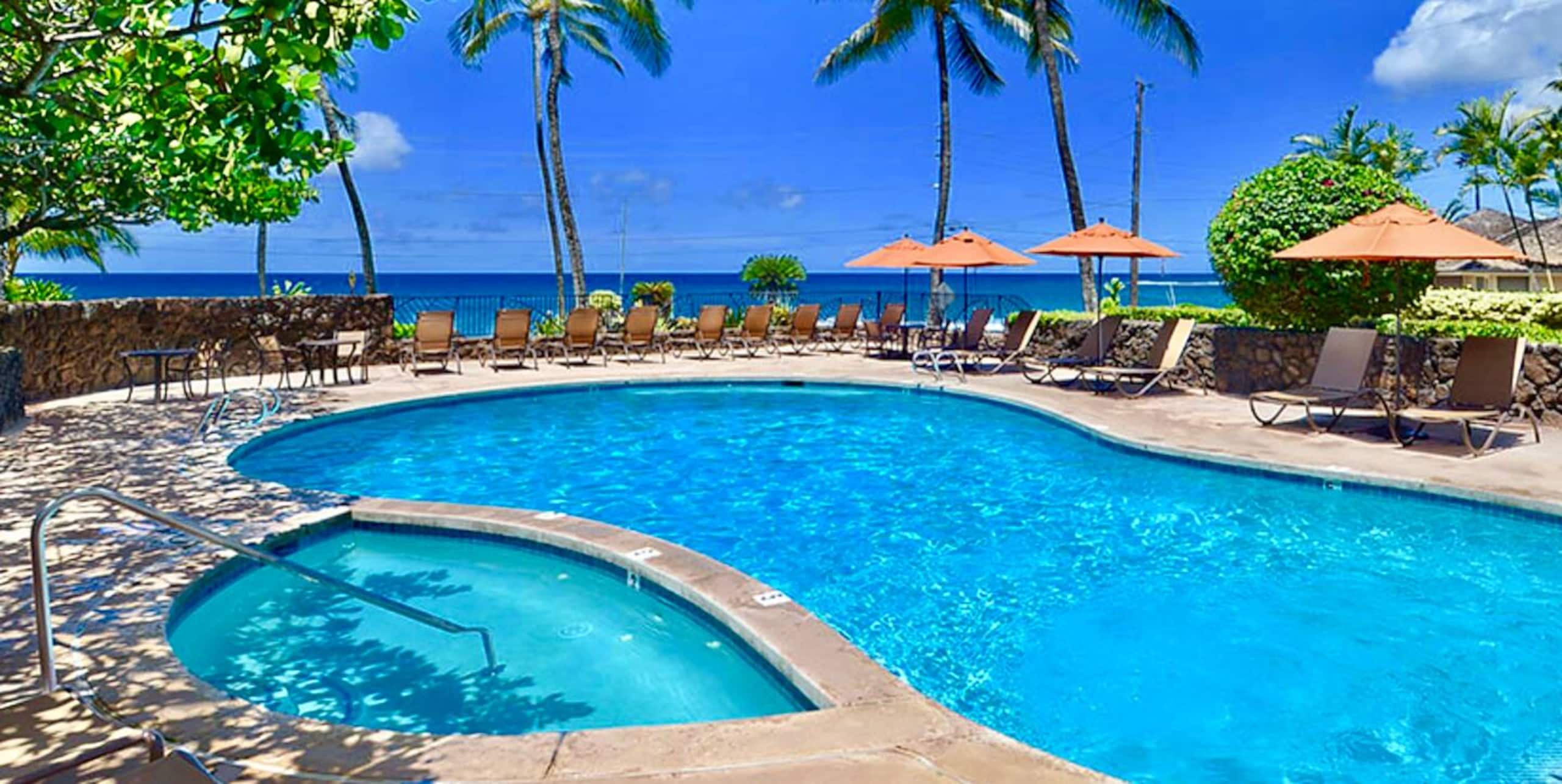*NEW A/C* Ocean View Pool-Two Bed Steps to Beach - Image 15