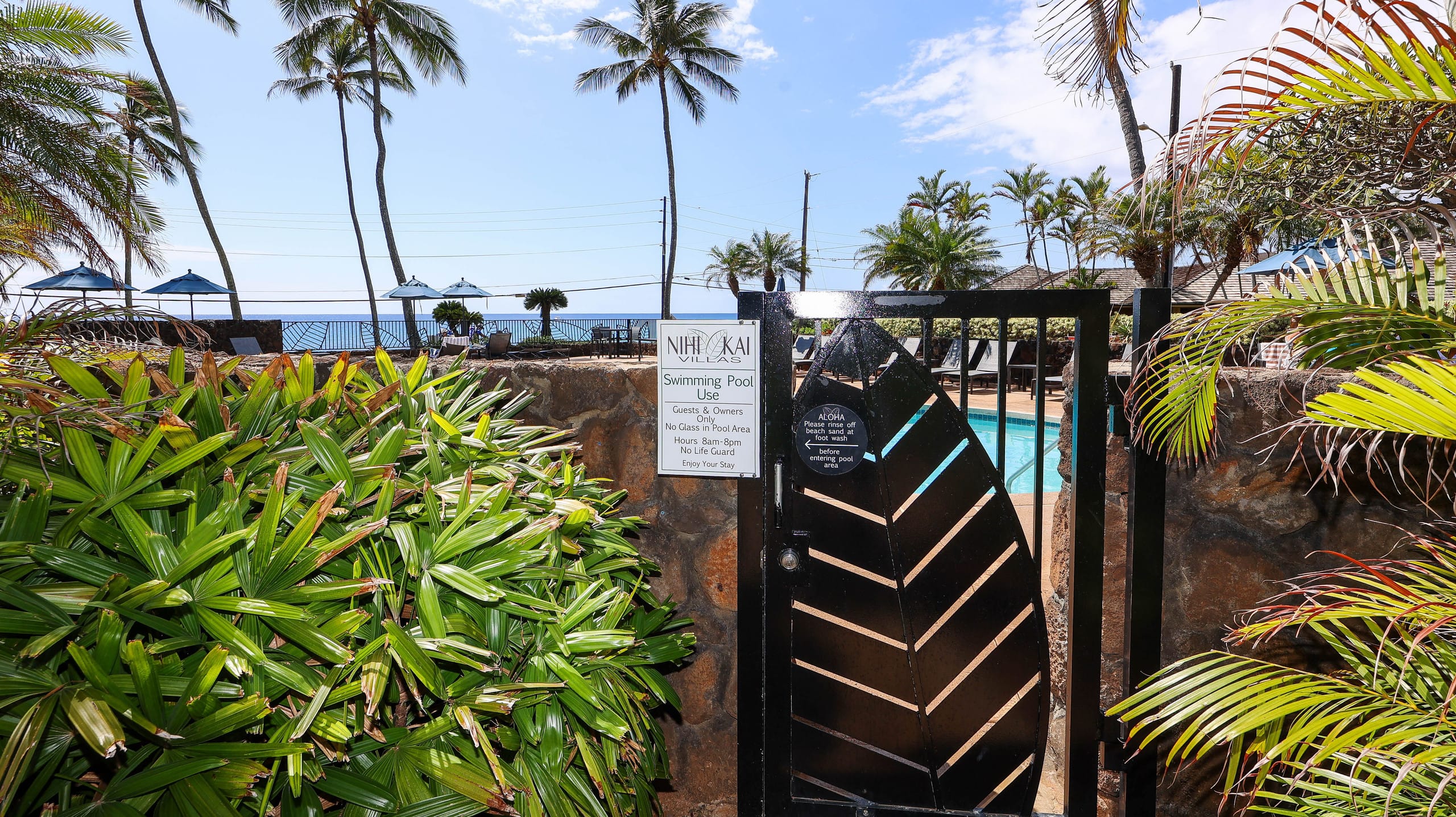 *NEW A/C* Ocean View Pool-Two Bed Steps to Beach - Image 18