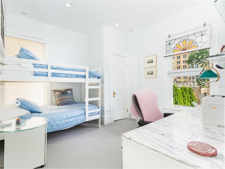 Gost br. 2 - kreveti na kat