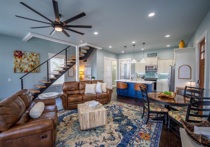 Lakehouse/3 Bd/2bath/sleeps 10/neighborhood Pool - 디즈니