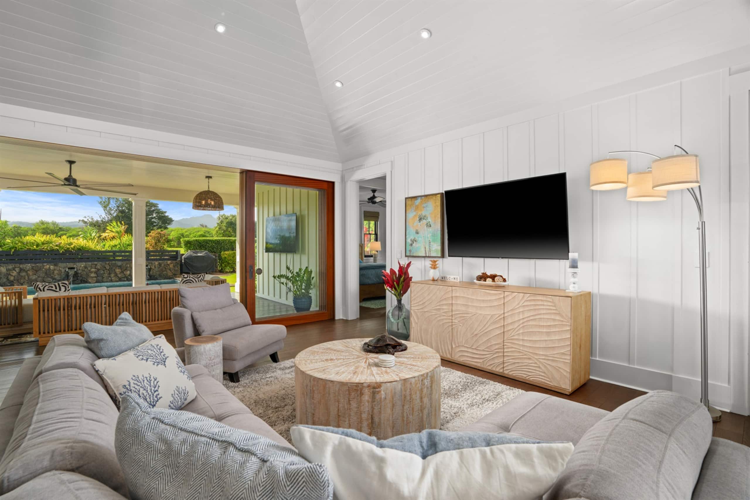 Home in Koloa · ★5.0 · 3 bedrooms · 4 beds · 4 baths - Photo 4