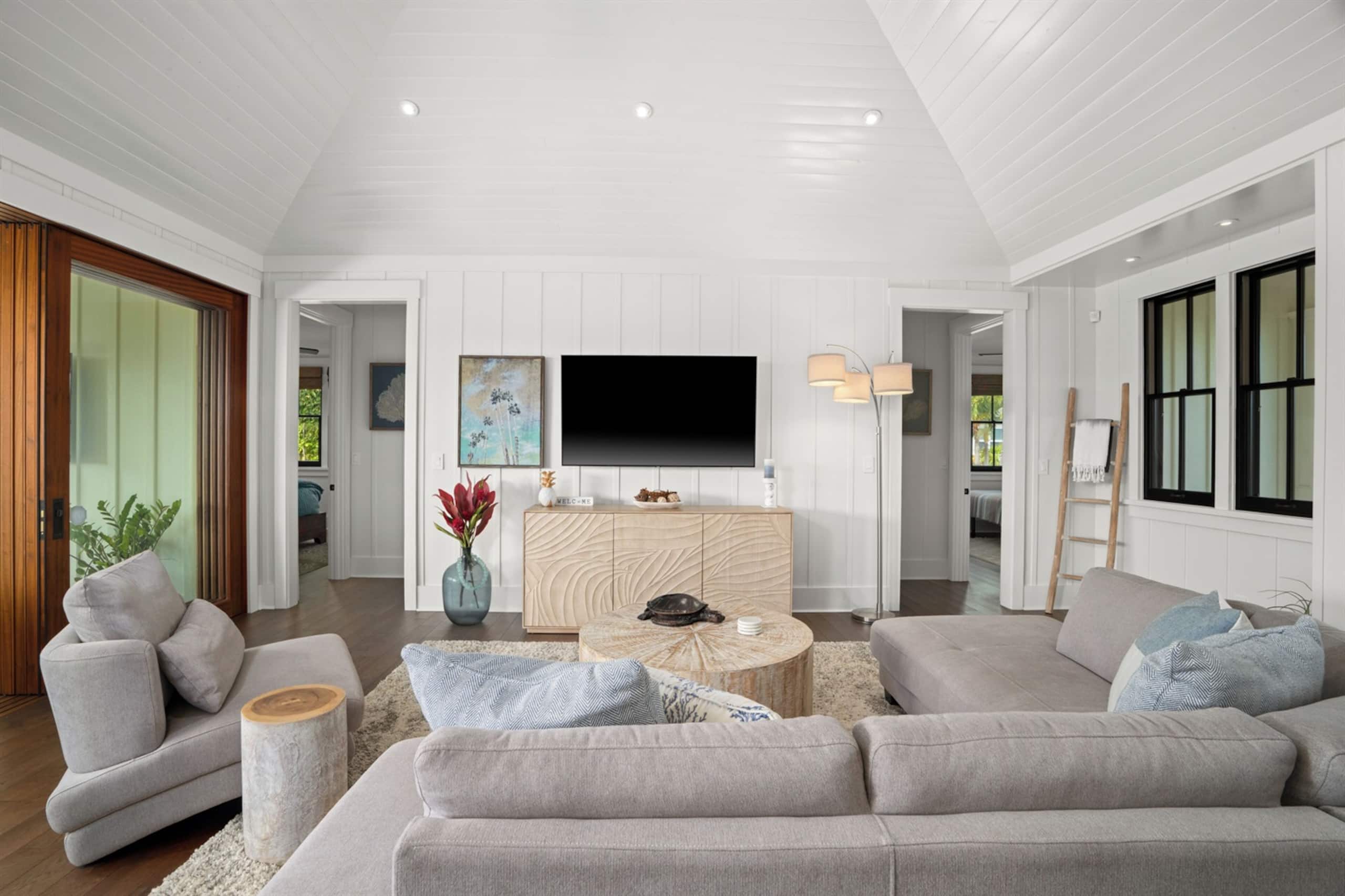 Home in Koloa · ★5.0 · 3 bedrooms · 4 beds · 4 baths - Photo 3