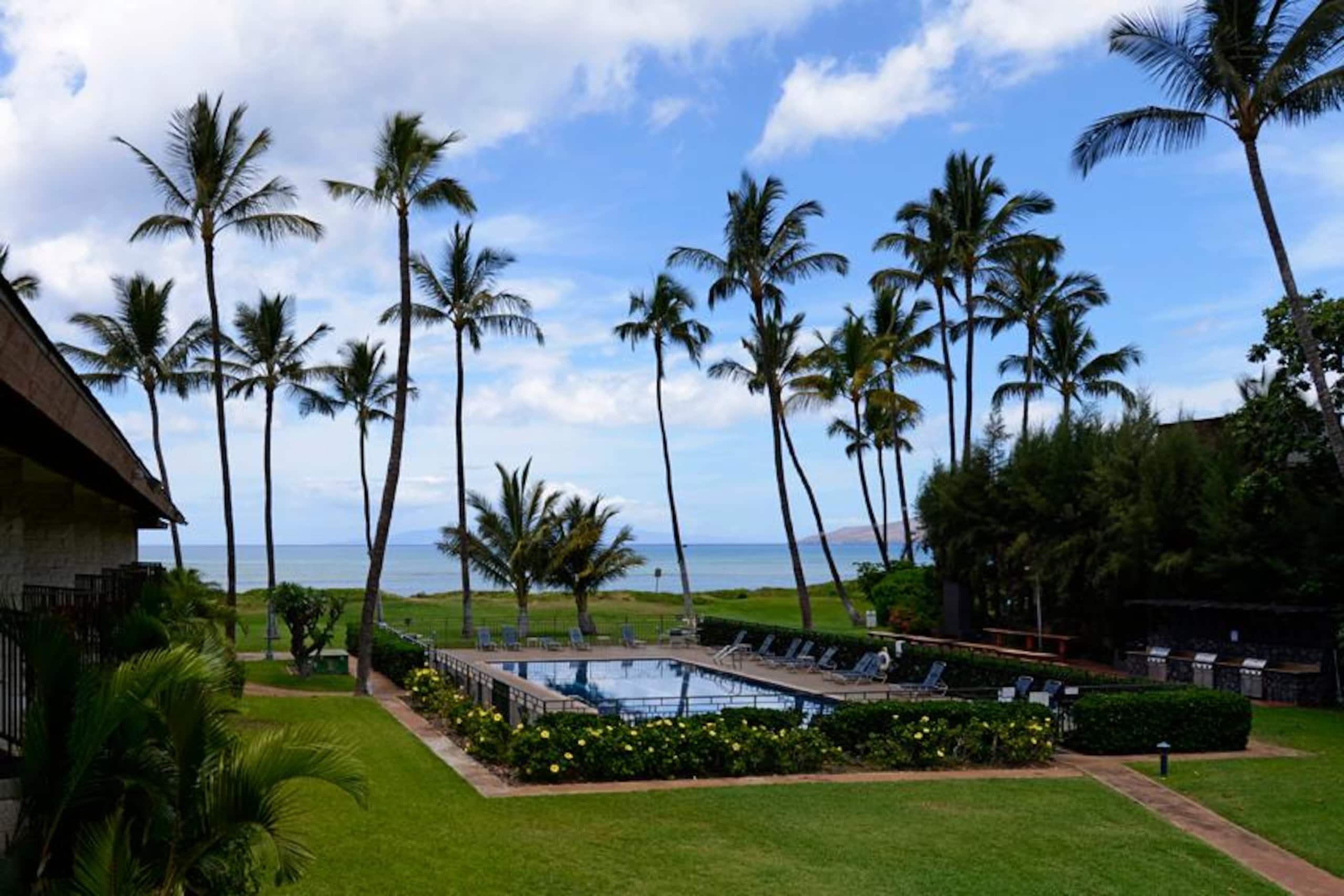 Condo in Kihei · ★4.86 · 1 bedroom · 2 beds · 1 shared bath - Image 8