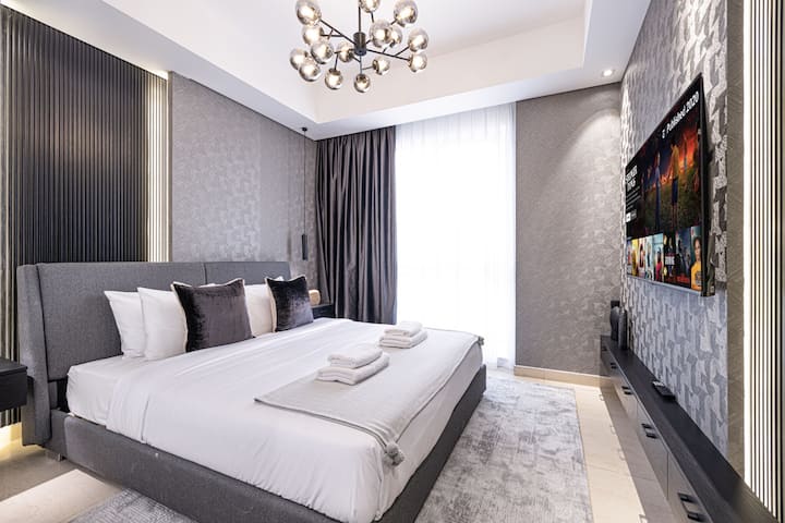 Appartamento 1: Camera da letto principale: letto king-size con bagno privato