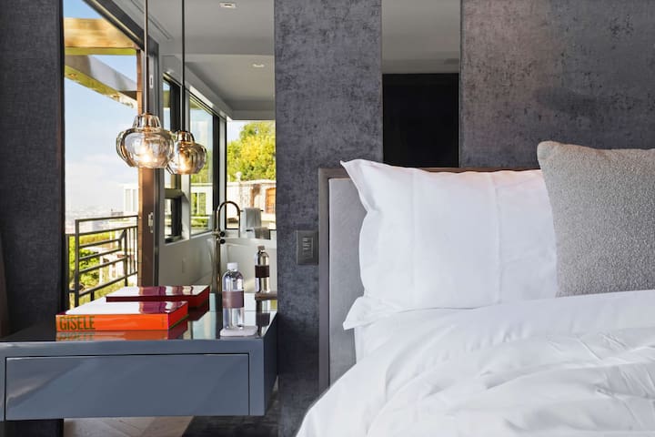 White Lotus by Stay Awhile Villas