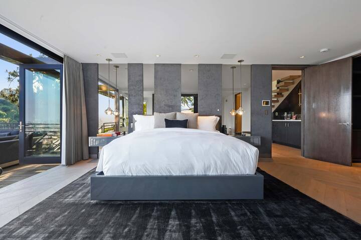 White Lotus by Stay Awhile Villas gallery image 2