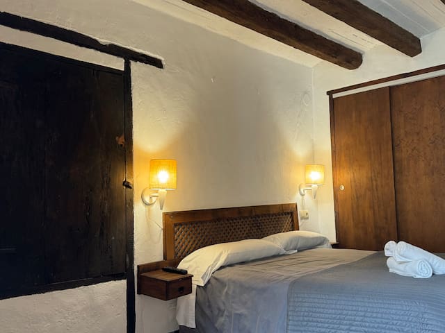 Somhome & Font Del Roser managed Airbnb listing 1