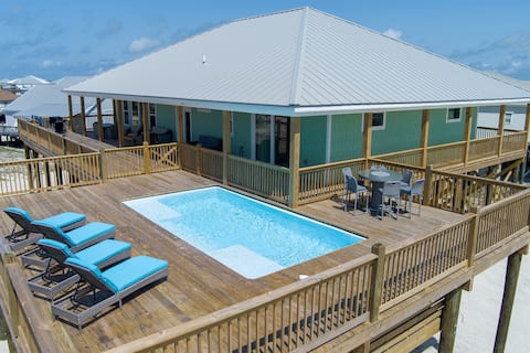 Brand New~Heated Pool~Quarter Deck