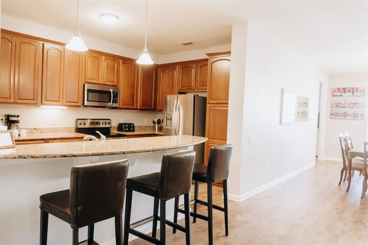 Vista Cay Inn by Densco managed Airbnb listing 3