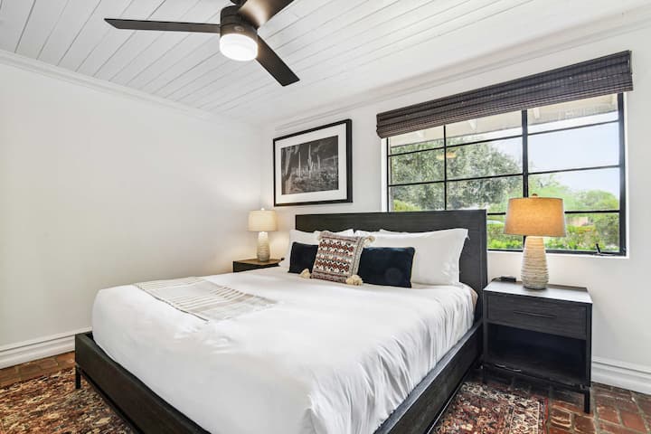 13号卧室|加大双人床|主屋| B座