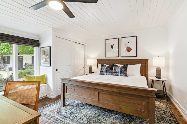 10号卧室|带套间浴室的加大双人床|主屋| B座