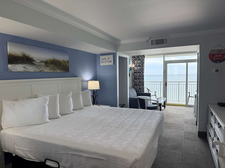 Amazing Views - Kings Size Ocean Front Camelot 715 - Myrtle Beach