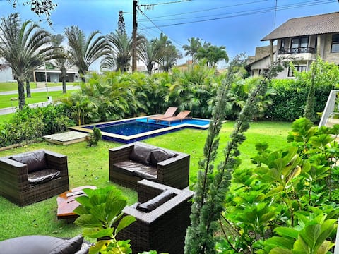 Cozy retreat with pool in Águas da Serra