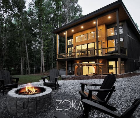 Zoka | Luxe Modern Cabin Near Clemson w/ Hot Tub