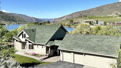 Spacious 7BR | Waterfront | Dock | Pets | Hot Tub