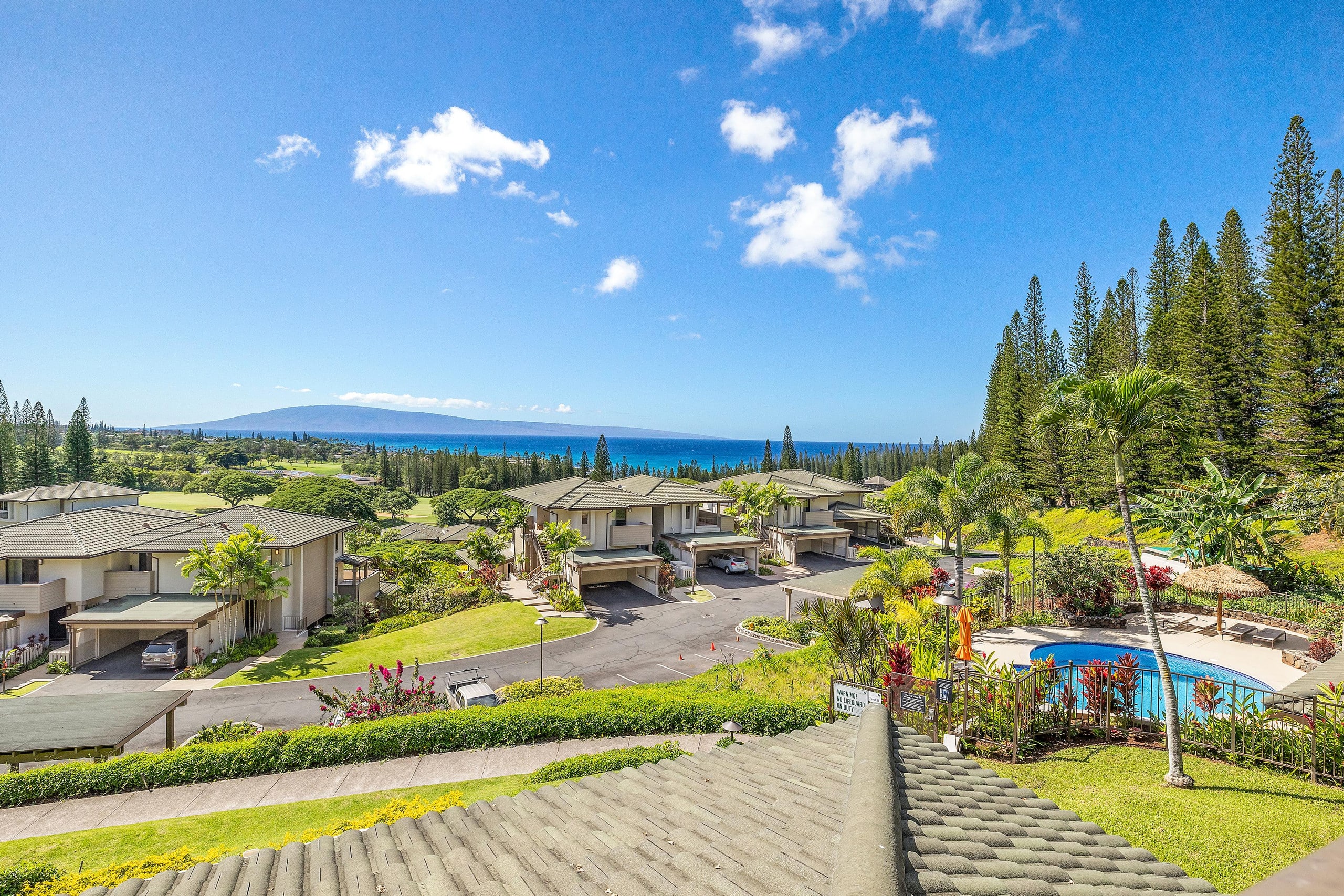 Condo in Lahaina · ★5.0 · 1 bedroom · 2 beds · 2 baths - Image 2