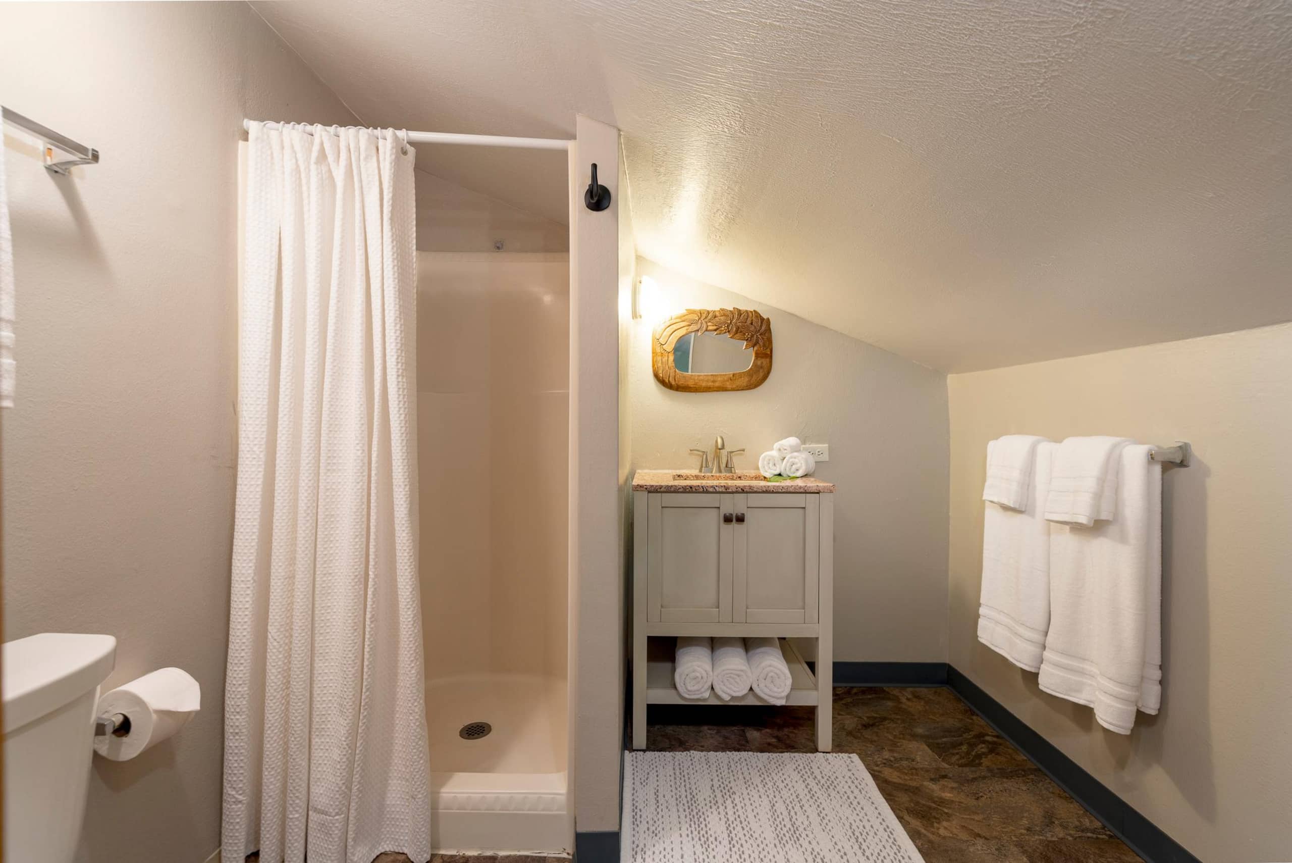 Condo in Kahuku · ★5.0 · 1 bedroom · 3 beds · 2 private baths - Image 18
