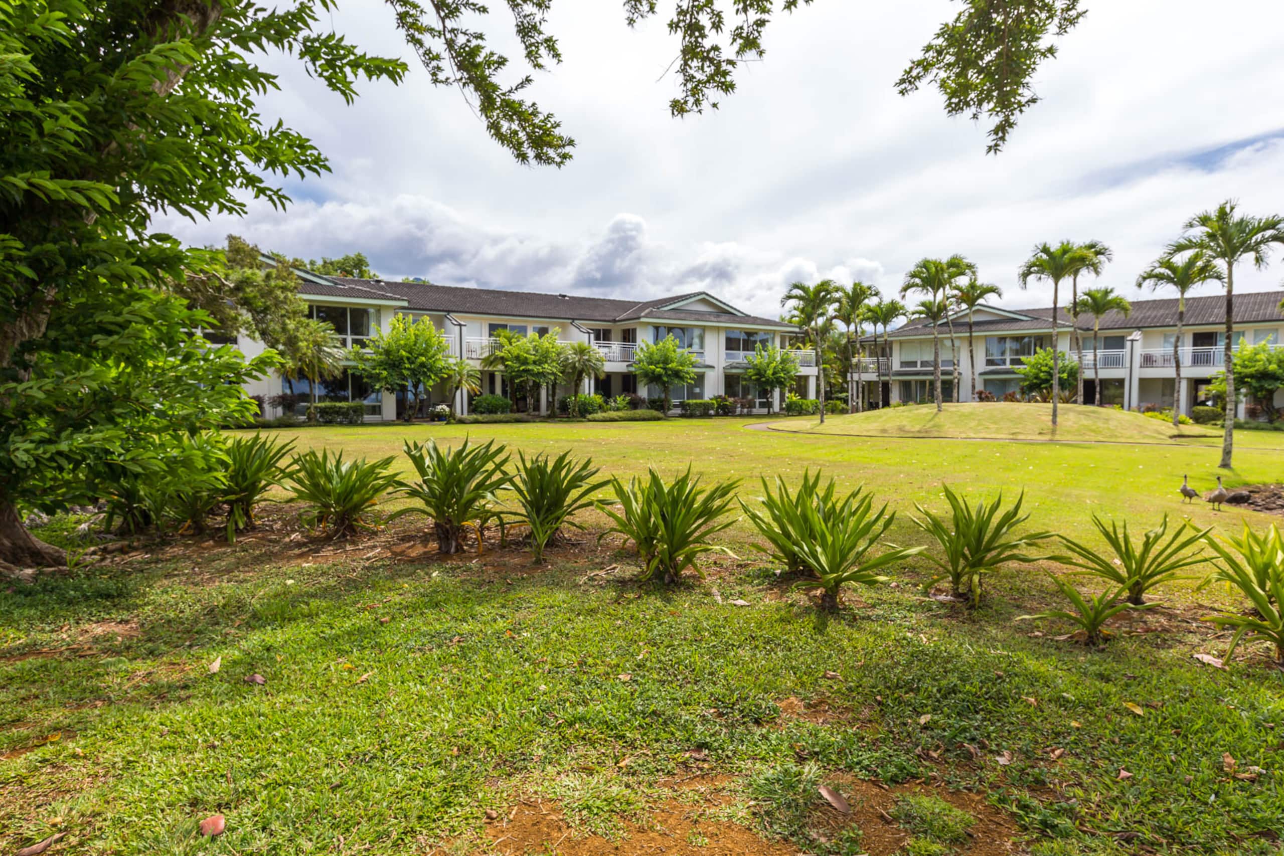Condo in Princeville · ★4.76 · 2 bedrooms · 3 beds · 2 private baths - Image 5