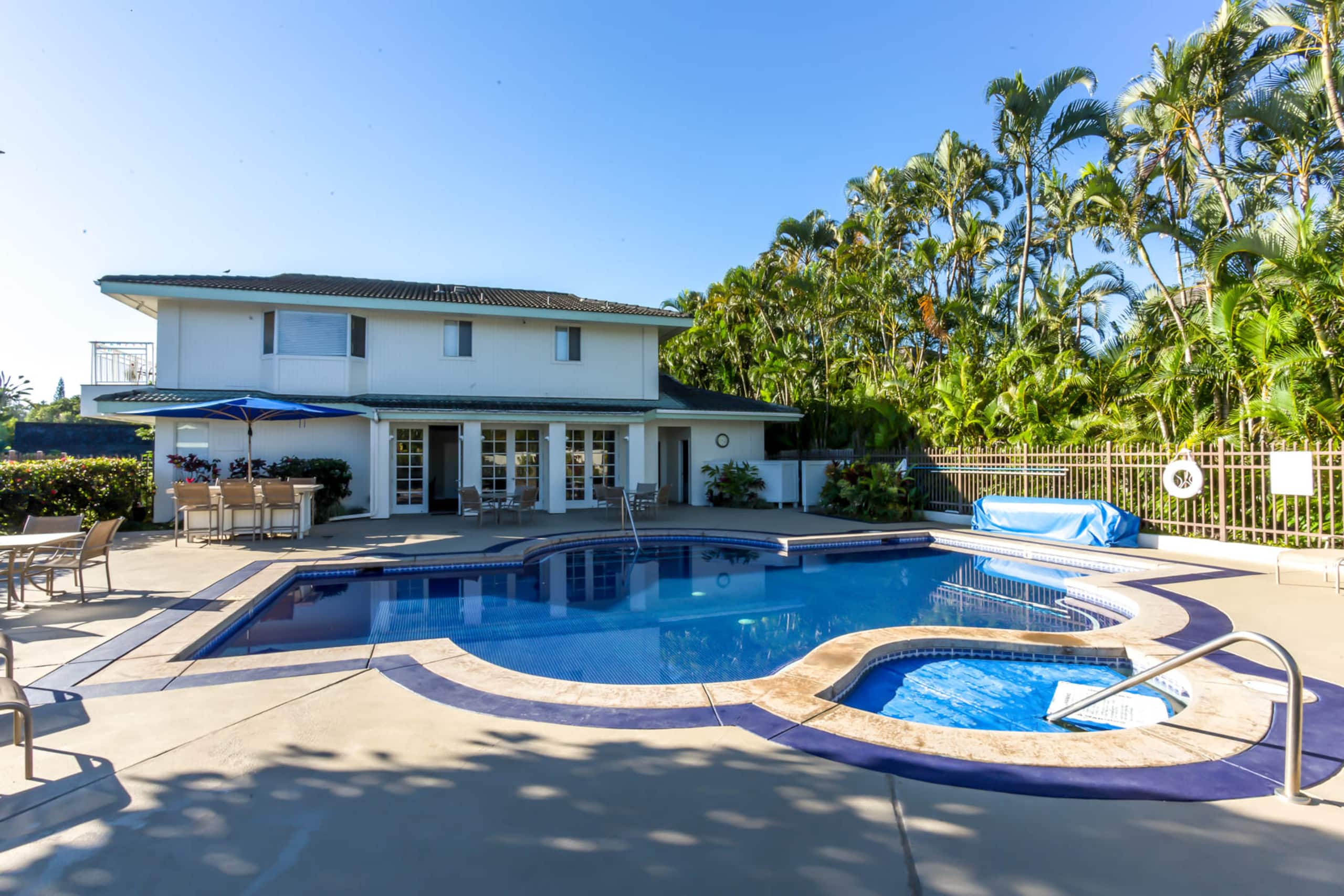 Condo in Princeville · ★4.76 · 2 bedrooms · 3 beds · 2 private baths - Image 2