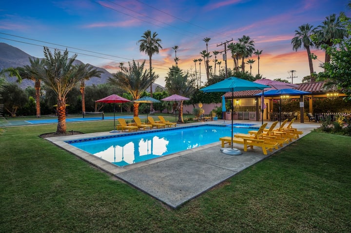 Hidden Estate - Private Pickleball Court and Pool!