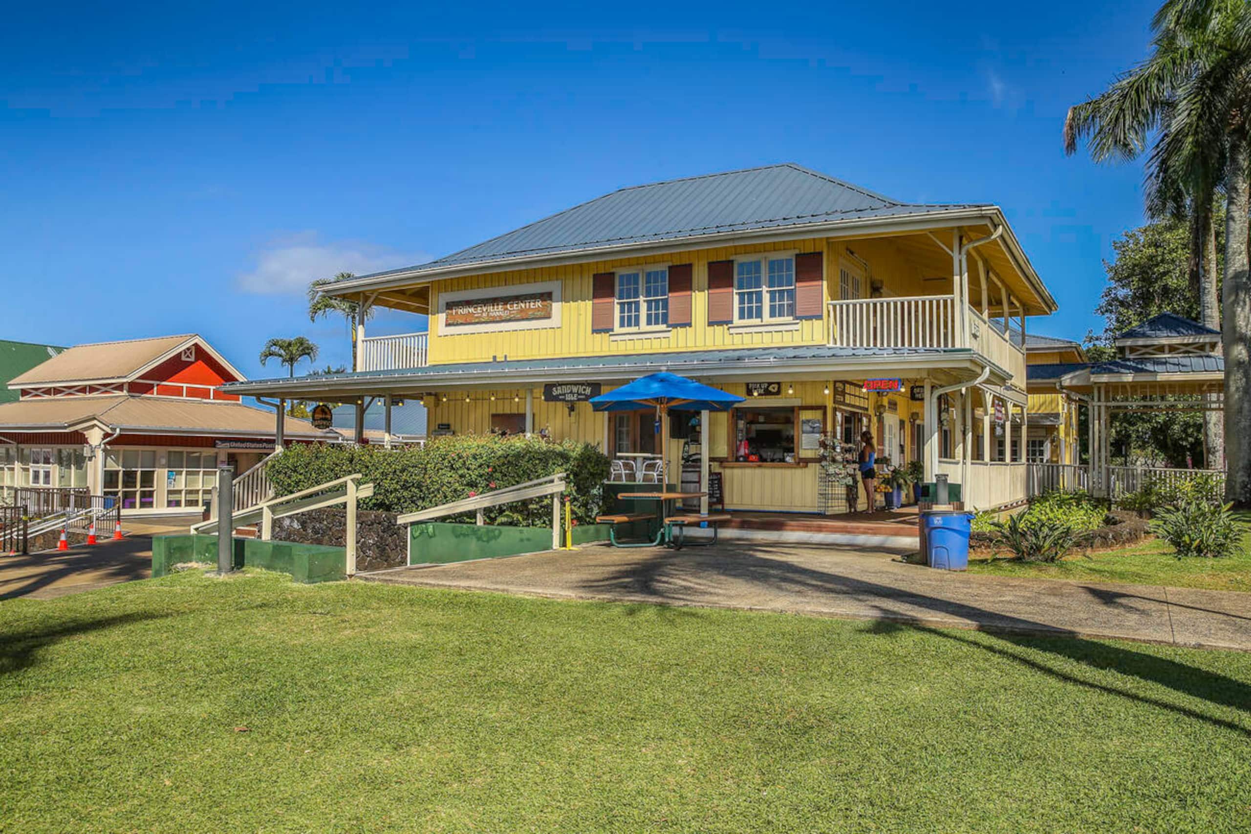 Home in Princeville · ★5.0 · 3 bedrooms · 3 beds · 3 private baths - Image 64