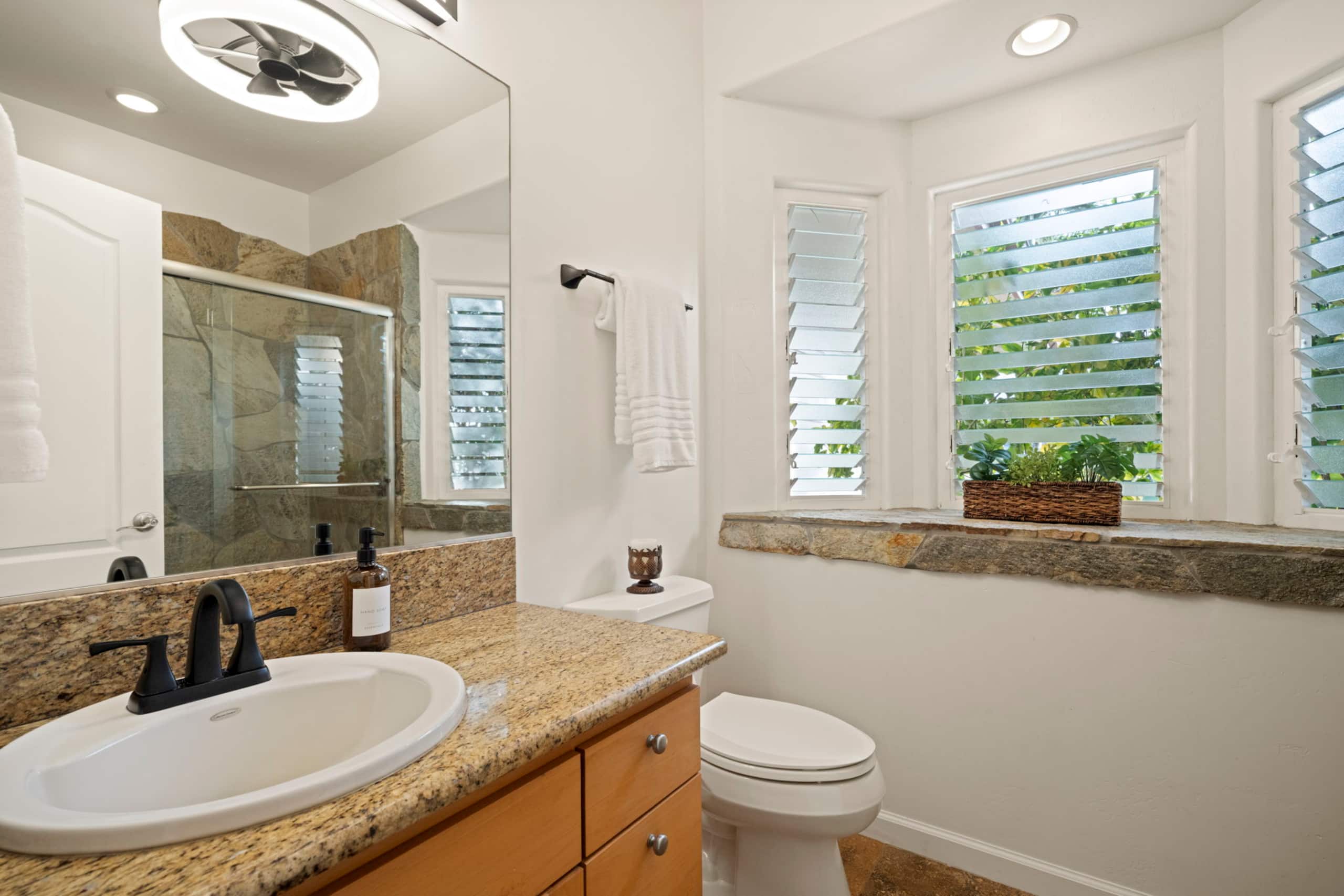 Home in Princeville · ★5.0 · 3 bedrooms · 3 beds · 3 private baths - Image 44