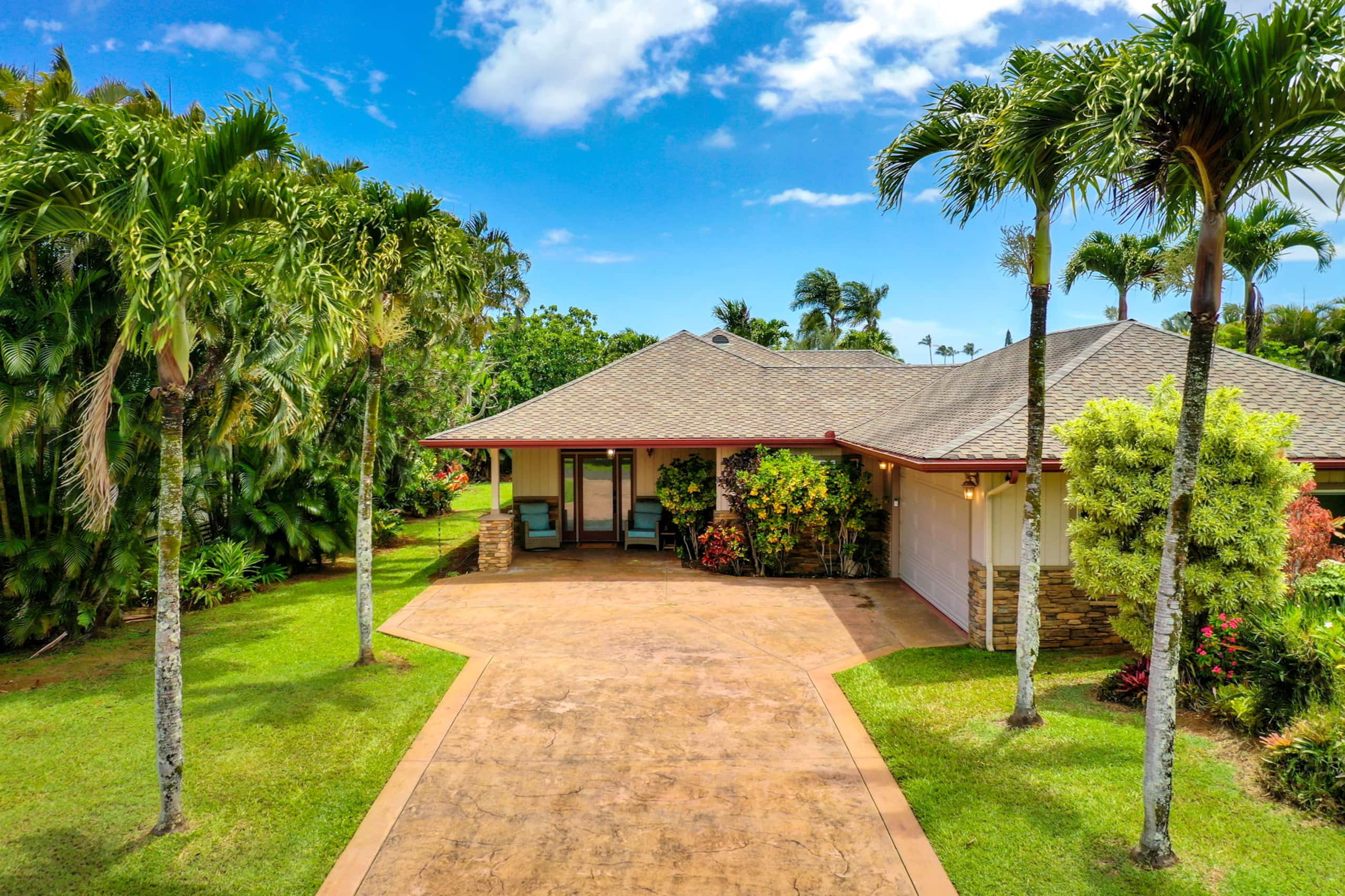 Home in Princeville · ★5.0 · 3 bedrooms · 3 beds · 3 private baths - Image 4