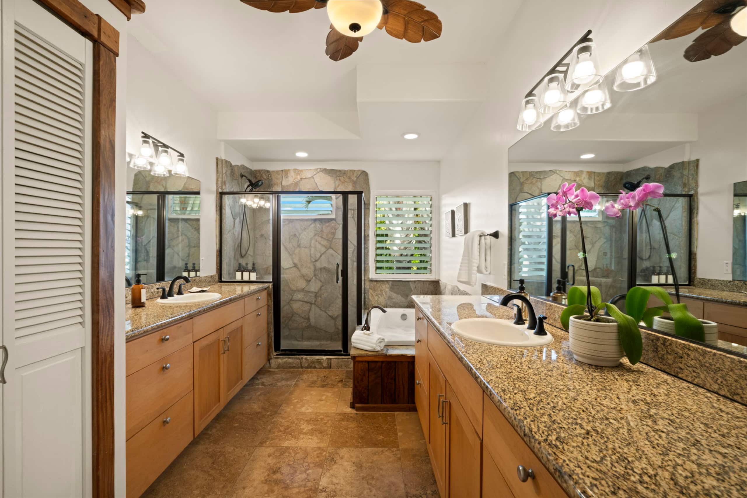 Home in Princeville · ★5.0 · 3 bedrooms · 3 beds · 3 private baths - Image 30