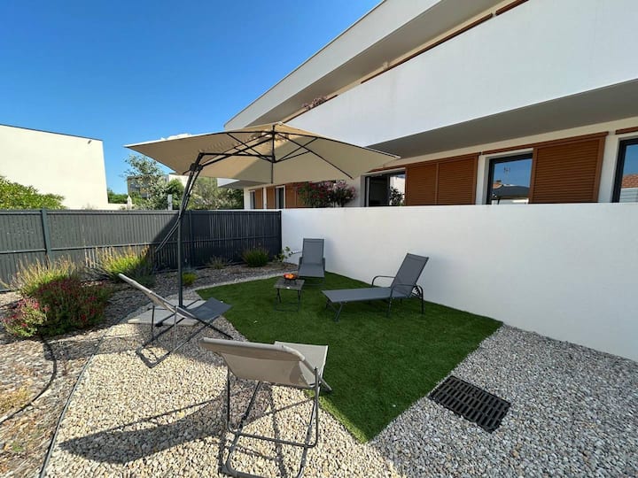 Appartement 2 Chambres Avec Piscine, à Deux Pas De - Sérignan