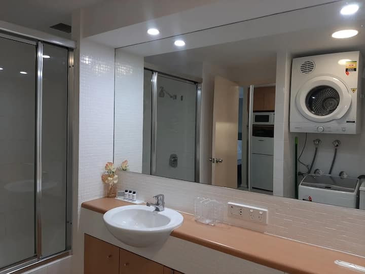 The Entrance Waterfront Apartment 416 - Toowoon Bay