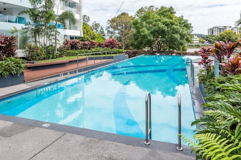 Riverside at WaterEdge West End