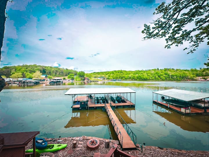 Lakefront Home 4Bed/3Bath/Dock/Firepit/Grill-10PP