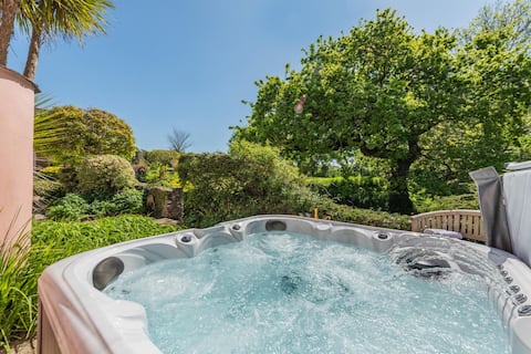 5 Bed in Westward Ho (oc-c32060)