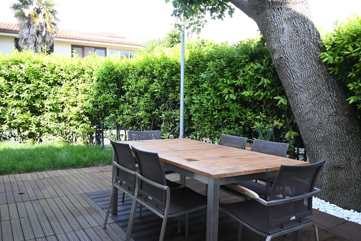 M433 - Marcelli, Spacious Apartment With Garden - Ancona