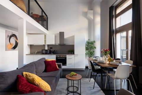 Cozy and Modern Apartments with Balcony | Metro