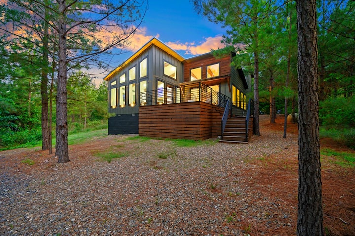 Legacy Landing - Forest Serenity | Hot Tub, Grill, Fire Pit, Covered Patio