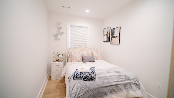 Habitación cómoda en el segundo piso