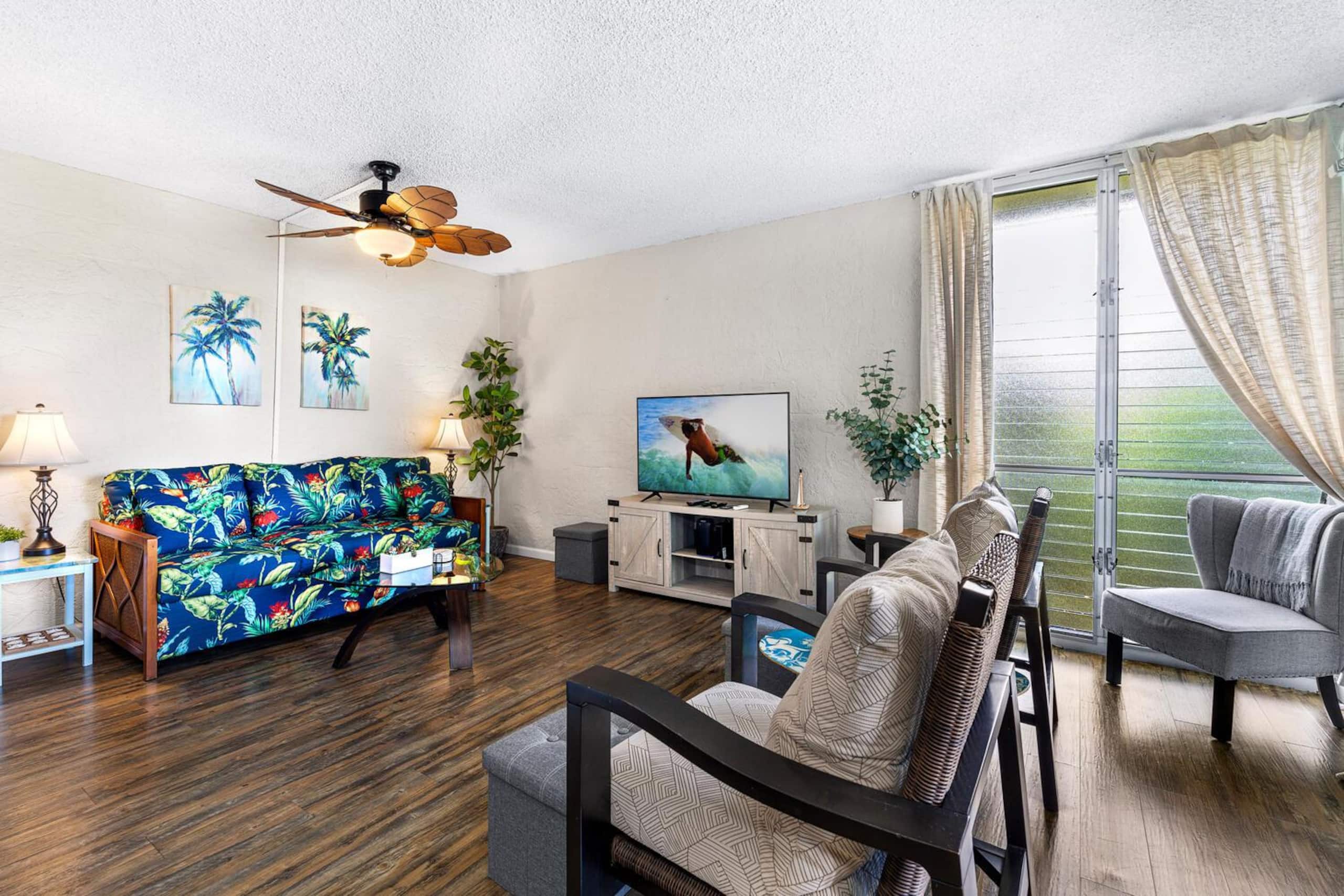 Condo in Kailua-Kona · ★4.88 · 1 bedroom · 2 beds · 1 private bath - Image 5