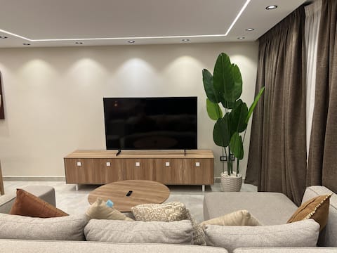 Stylish 3BR Modern Stay – October – By Kemetland