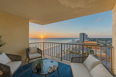 Popular Airbnb listing: Luxe Family Condo | Bunks + Beachfront Views in Lower Grand Lagoon
