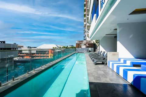 The Perfect Location | Gym, Pool & Parking M22