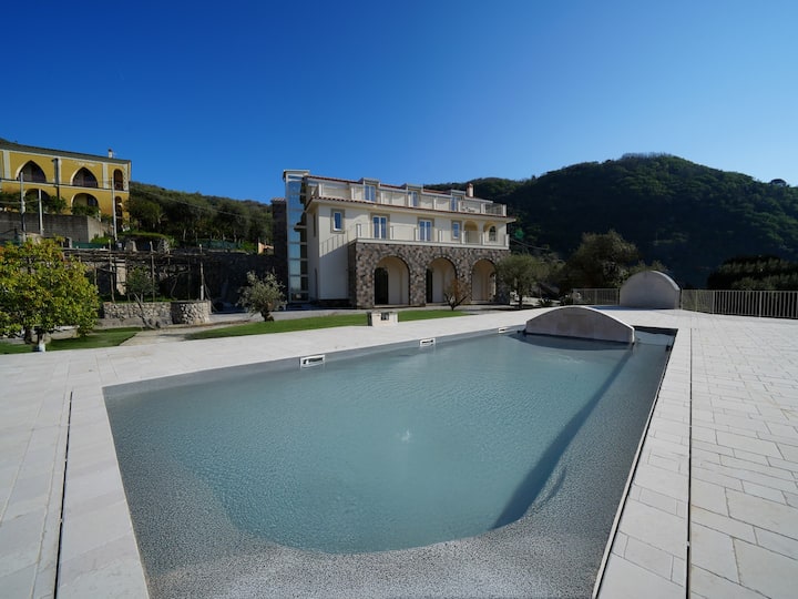 Modern & Private Villa With Pool And Terrace - Sorrent