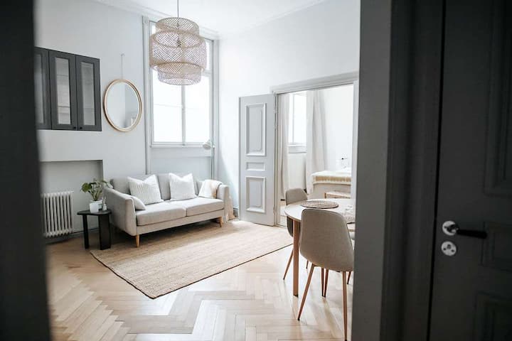 Exclusive 1-bedroom Apartment In ÖStermalm! - 斯德哥爾摩