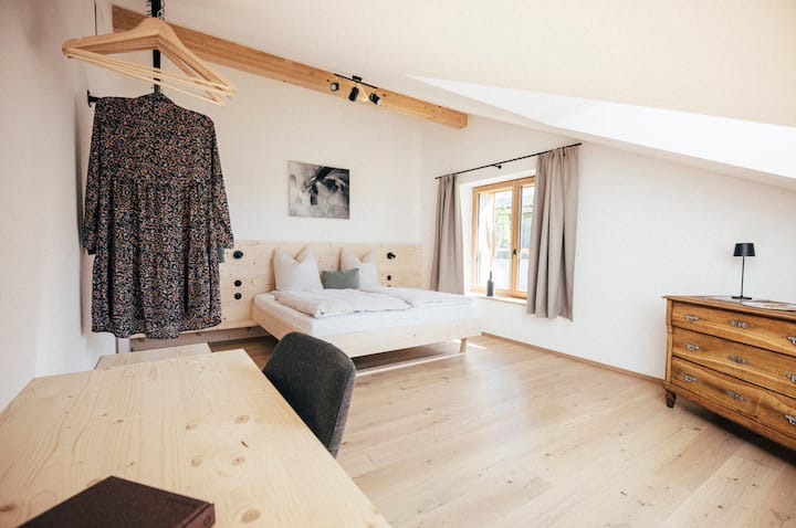 Spálňa, horné poschodie, juhovýchod