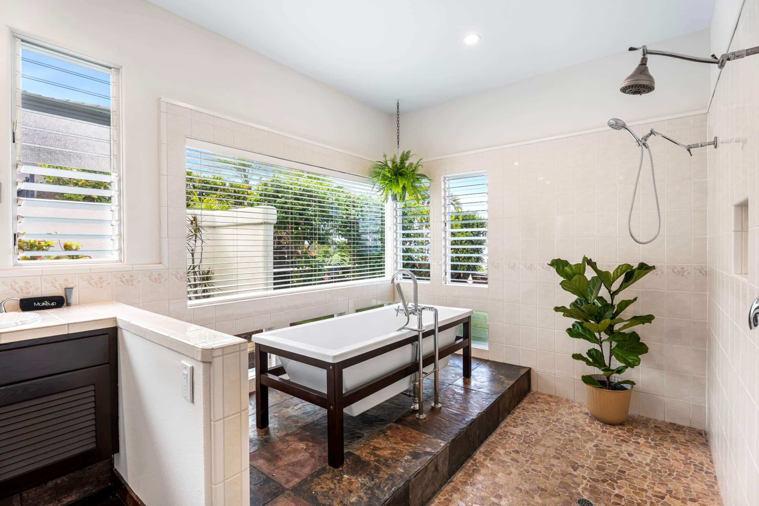Home in Kailua-Kona · ★5.0 · 4 bedrooms · 4 beds · 3 baths - Image 25