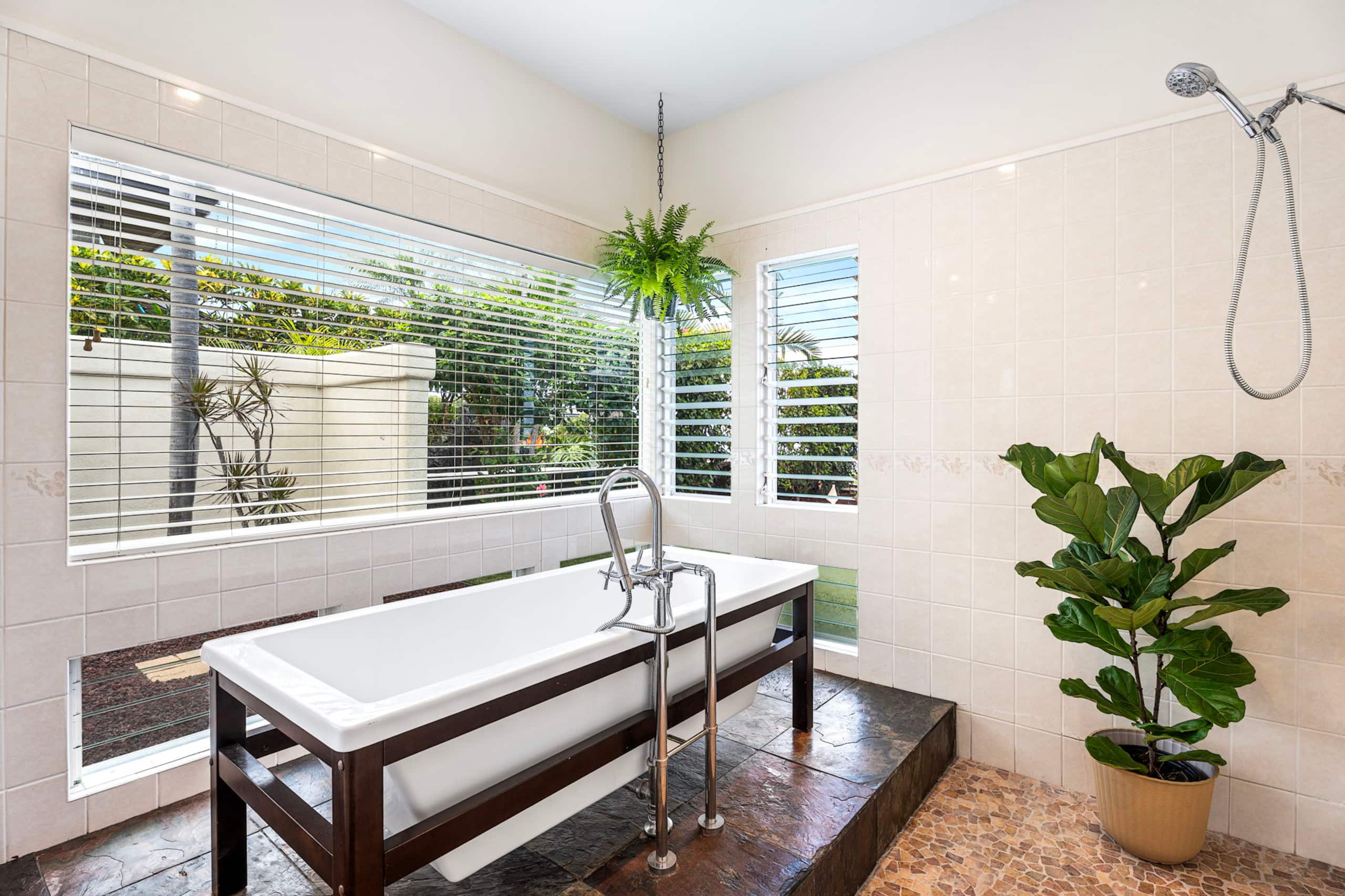 Home in Kailua-Kona · ★5.0 · 4 bedrooms · 4 beds · 3 baths - Image 26