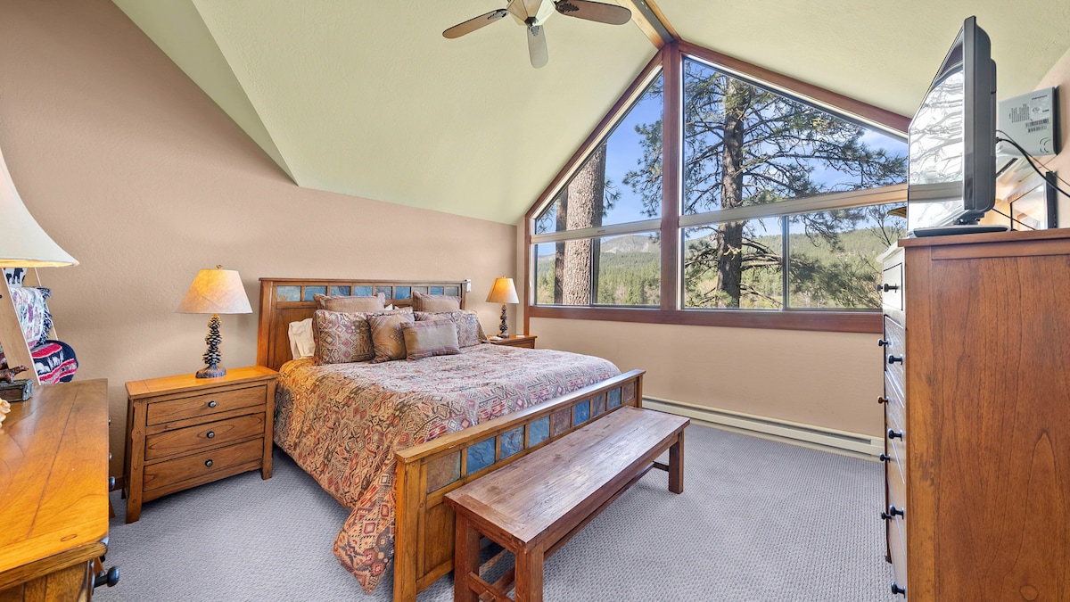 Მთავარი საძინებელი მინი გაყოფილი გათბობისა და გაგრილების ბლოკით