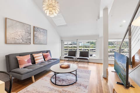 Loft-Style Waterfront Apartment
