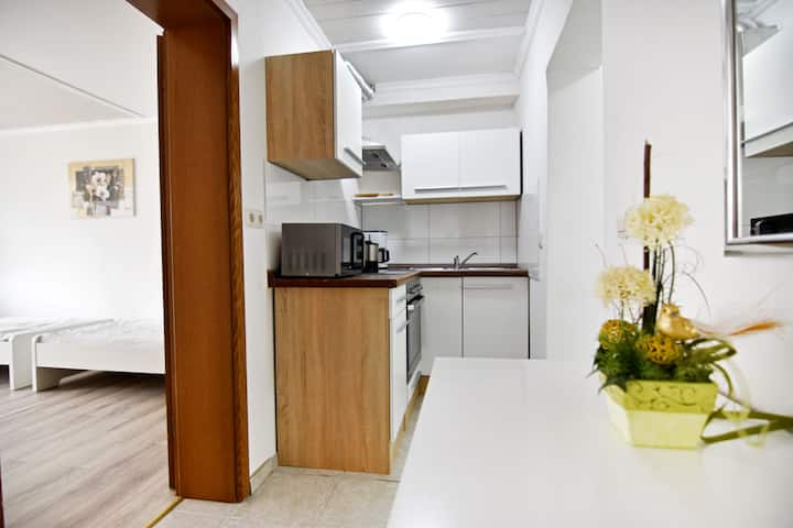 N04 Work & Stay Mit Garten In Niederkassel-mondorf - Niederkassel